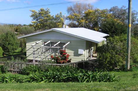 Photo of property in 12 Revans Street, Featherston, 5710