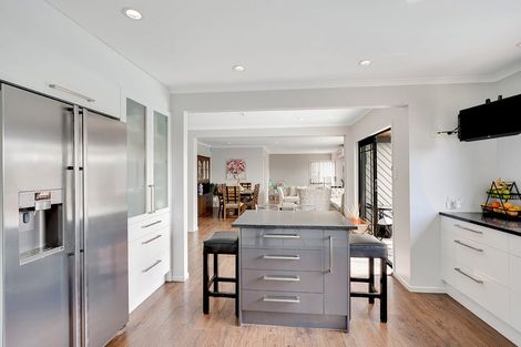 Photo of property in 2 Golf Grove, St Andrews, Hamilton, 3200