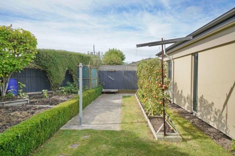 Photo of property in 14 Yellowlees Drive, Kaiapoi, 7630
