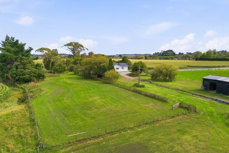 Photo of property in 225 Kuku Beach Road, Kuku, Manakau, 5570