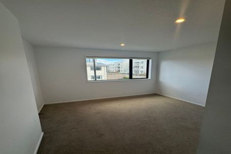 Photo of property in 13 Eileen Newey Place, Henderson, Auckland, 0612