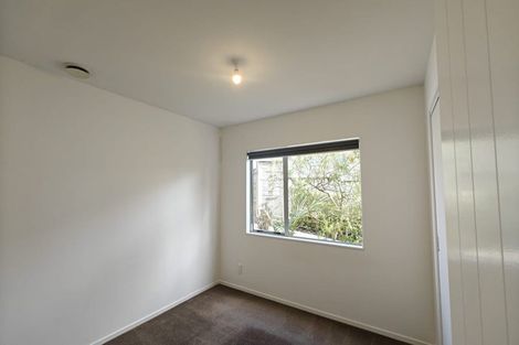 Photo of property in 15 Burnside Court, Rosedale, Auckland, 0632