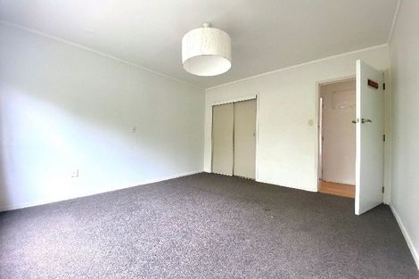 Photo of property in 1/17 Thornton Road, Milford, Auckland, 0620