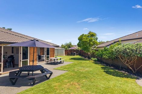Photo of property in 14 Carrington Drive, Papamoa Beach, Papamoa, 3118