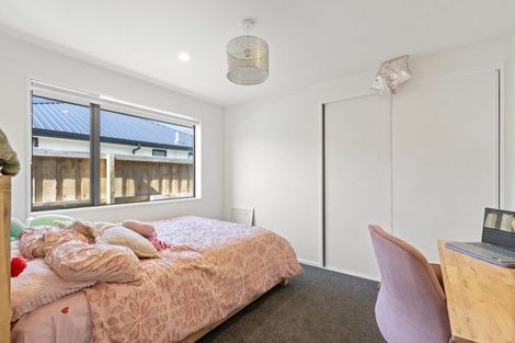 Photo of property in 25 Grimwood Street, Woodend, 7610