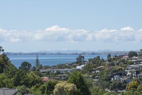 Photo of property in 18 Amante Crescent, Mairangi Bay, Auckland, 0630