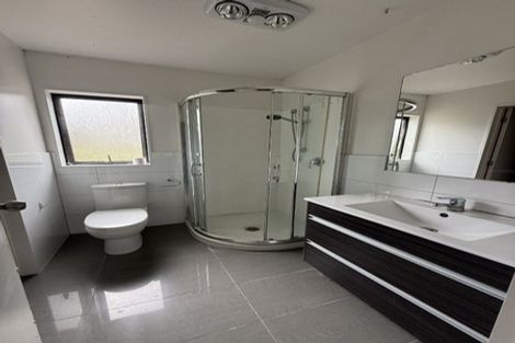 Photo of property in 27g Rehia Road, Massey, Auckland, 0614