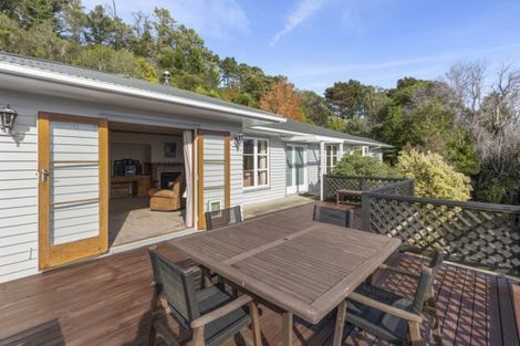 Photo of property in 98 Manuka Street, Stokes Valley, Lower Hutt, 5019
