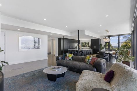 Photo of property in 201 Whangaparaoa Road, Red Beach, 0932