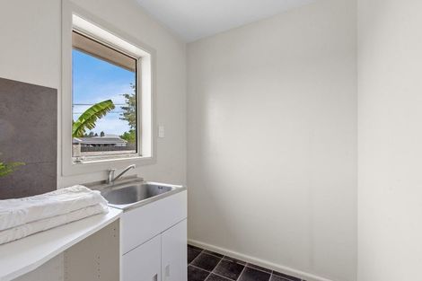 Photo of property in 9 Pembroke Street, Avondale, Christchurch, 8061