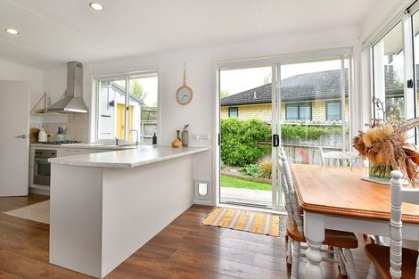 Photo of property in 136 Awaroa Road, Helensville, 0800