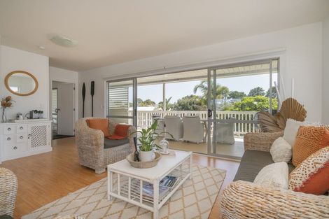 Photo of property in 656 Matarangi Drive, Matarangi, Whitianga, 3592