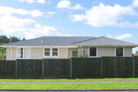 Photo of property in 47 Border Road, Henderson, Auckland, 0612