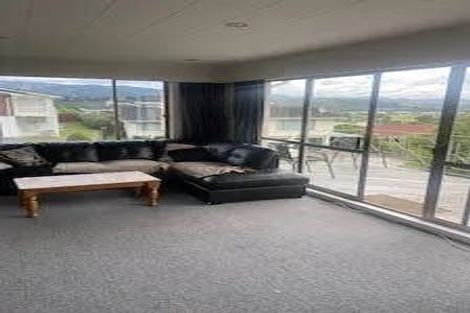 Photo of property in 5 Alleyne Court, Brown Owl, Upper Hutt, 5018