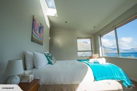 Photo of property in 17 Poplar Drive, Kelvin Heights, Queenstown, 9300