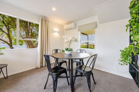 Photo of property in 2 Lomond Place, Tamatea, Napier, 4112