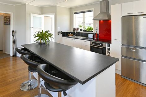 Photo of property in 405 Huia Place, Camberley, Hastings, 4120