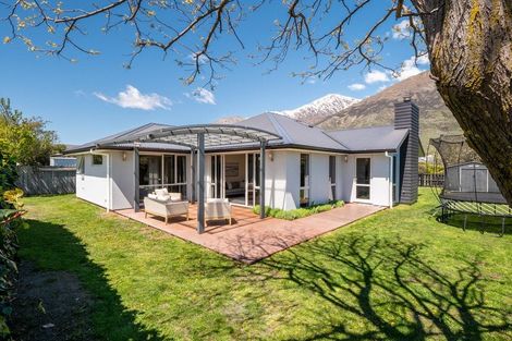 Photo of property in 67 Howards Drive, Lake Hayes, Queenstown, 9304