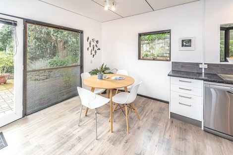 Photo of property in 4b Bristow Street, Saint Johns Hill, Whanganui, 4501