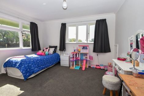 Photo of property in 17 Dixon Street, Carterton, 5713