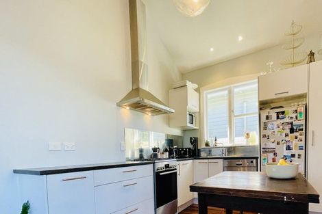 Photo of property in 394 Jackson Street, Petone, Lower Hutt, 5012