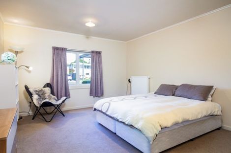 Photo of property in 8 Massey Street, Westown, New Plymouth, 4310