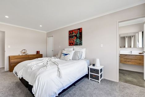 Photo of property in 10 Kararaina Close, Whalers Gate, New Plymouth, 4310