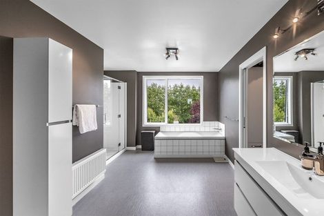 Photo of property in 5 Nicholson Road, Upper Charlton, Gore, 9777