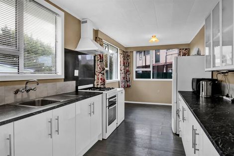 Photo of property in 21 Castle Street, Eltham, 4322