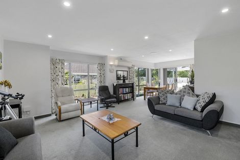 Photo of property in 2 Tainui Street, Raumati Beach, Paraparaumu, 5032