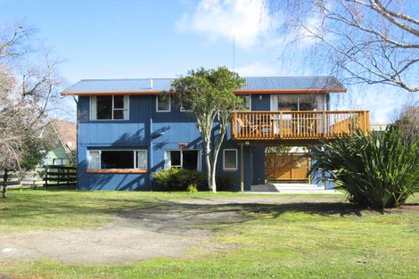 Photo of property in 14 Ogilvie Road, Kinloch, Taupo, 3377