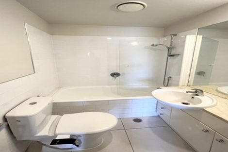 Photo of property in 26/4e Collins Street, Takapuna, Auckland, 0622