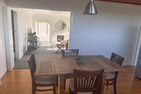 Photo of property in 1/49 Verran Road, Birkenhead, Auckland, 0626