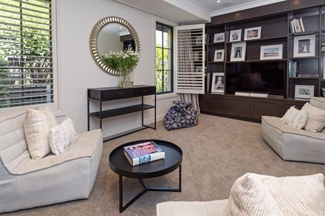 Photo of property in 38 Brownhill Road, Whitford, Manurewa, 2576