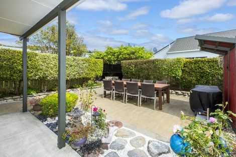 Photo of property in 11a Ormrod Grove, Riverstone Terraces, Upper Hutt, 5018