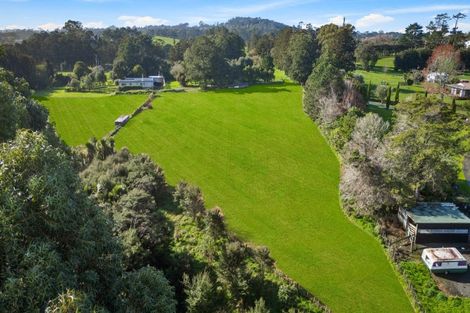 Photo of property in 112 Sanders Road, Paremoremo, Auckland, 0793