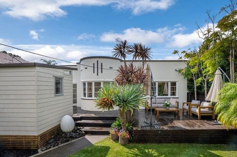 Photo of property in 1/46 Eversleigh Road, Belmont, Auckland, 0622