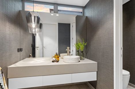 Photo of property in 146 Glandovey Road, Strowan, Christchurch, 8052