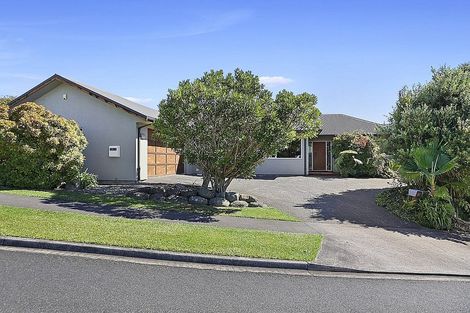 Photo of property in 71 Karamea Street, Whalers Gate, New Plymouth, 4310