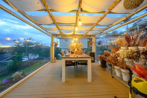 Photo of property in 2/24 Cranberry Place, Bucklands Beach, Auckland, 2012