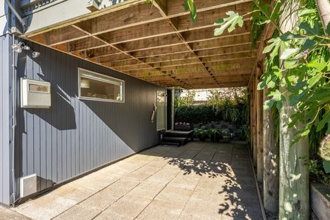 Photo of property in 15 Napier Grove, Waikanae Beach, Waikanae, 5036
