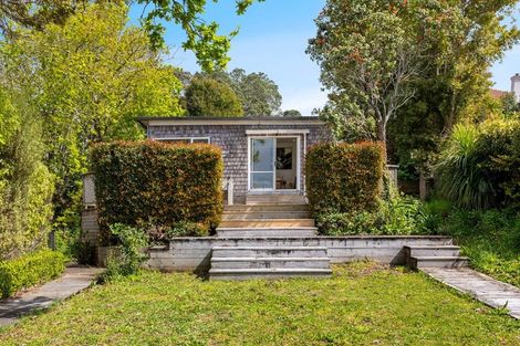 Photo of property in 13 Seymour Road, Mellons Bay, Auckland, 2014