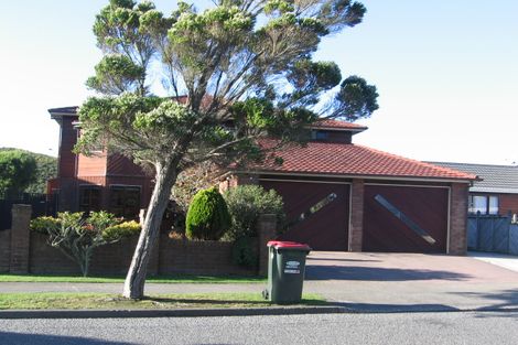 Photo of property in 38 Burbank Crescent, Churton Park, Wellington, 6037