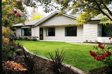 Photo of property in 10 Innes Place, Arrowtown, 9302