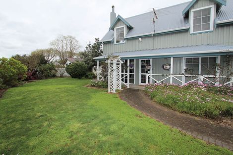Photo of property in 1 Tington Avenue, Wattle Downs, Auckland, 2103