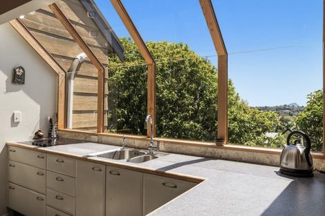 Photo of property in 125 Waitaha Road, Welcome Bay, Tauranga, 3112