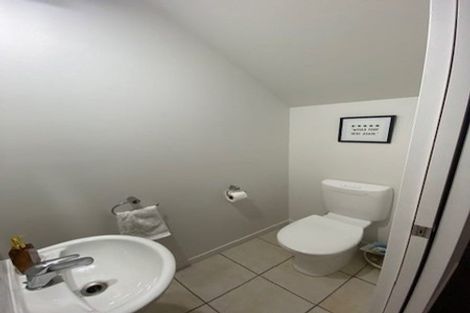 Photo of property in 3/206 Manuka Road, Bayview, Auckland, 0629