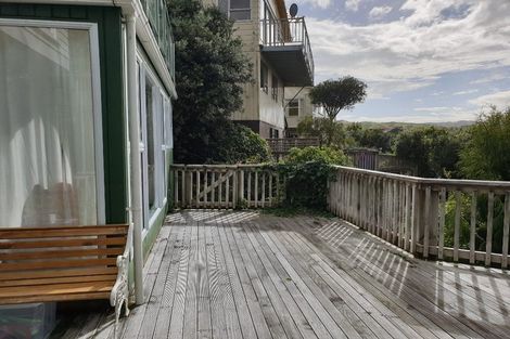 Photo of property in 54 Mana View Road, Paremata, Porirua, 5026