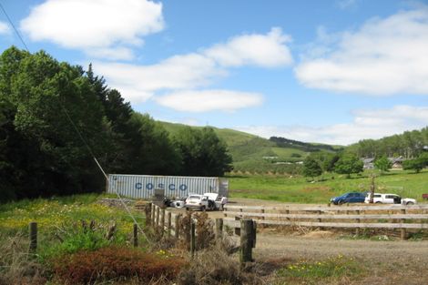 Photo of property in 266 Paparata Road, Bombay, 2675