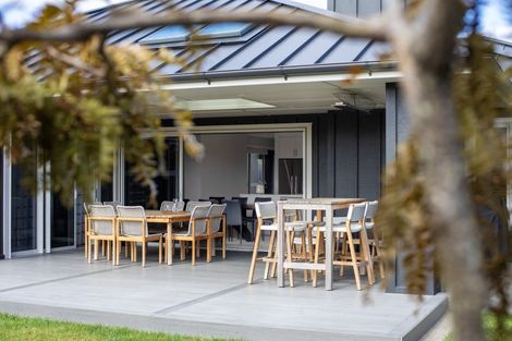 Photo of property in 32 Wallis Street, Raglan, 3225